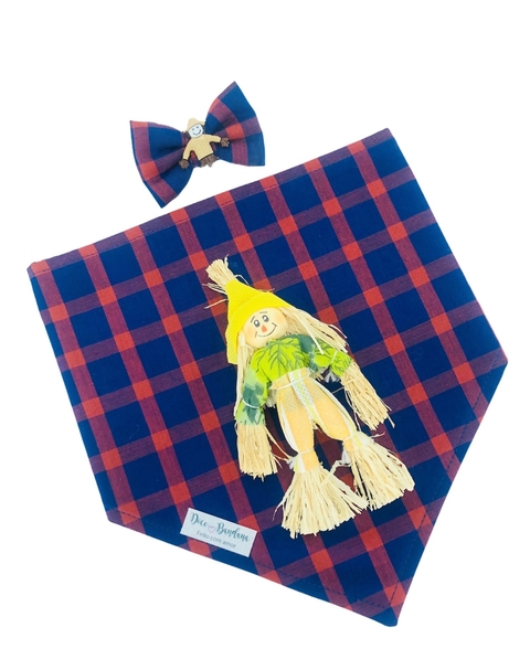 Conjunto bandana xadrez marinho aplique espantalho e laço