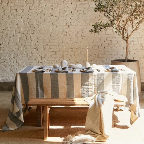 MANTEL RAFAEL NEGRO - comprar online