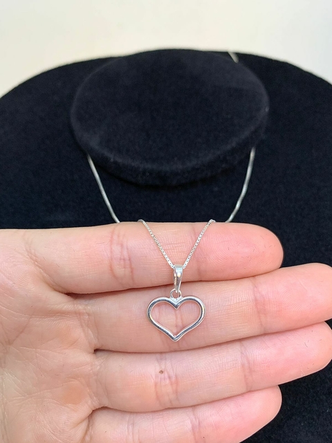 Pingente coração vazado