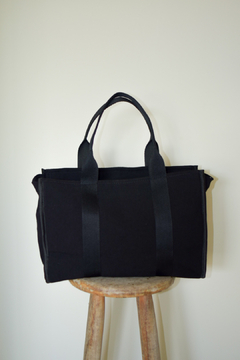 Bestie Bag Black na internet