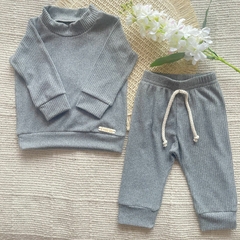 Conjunto de lanilla gris - comprar online