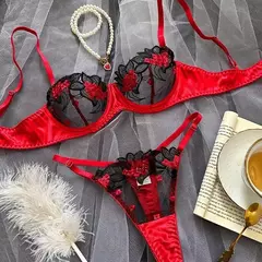 Lingerie Sexy com bordado Floral Moda Francesa Fleur - Clube das Coisas - Tudo para Você ficar mais Linda e Sexy