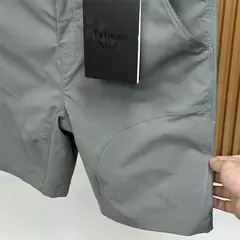 Bermuda Casual Pagani na internet