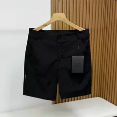 Bermuda Casual Pagani na internet