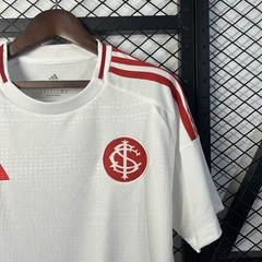 Camisa Internacional II 2025/26 - Torcedor Masculina na internet