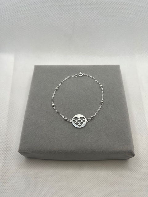 Pulseira coração escama .