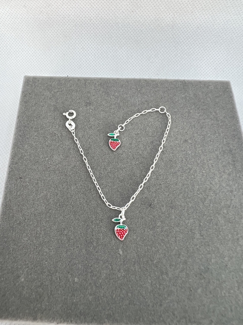 Pulseira de bebê morango.