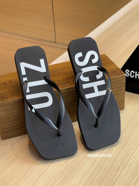Chinelo Schutz Preto S21306 0001 0007U - Leiam a descrição