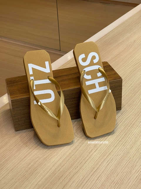 Chinelo Schutz S21306 0001 0010U - Leiam a descrição