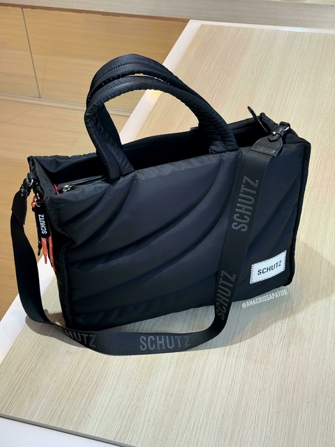 Schutz Bolsa Preta Nylon Grande