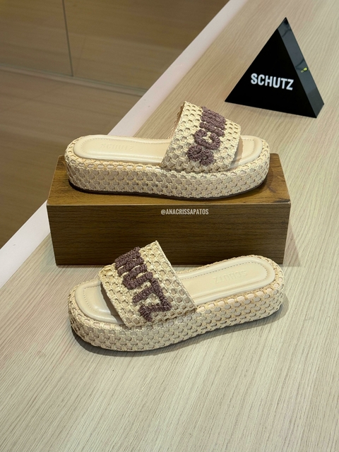 Schutz Sandália Plataforma Flatform Palha Natural Logo Bordada