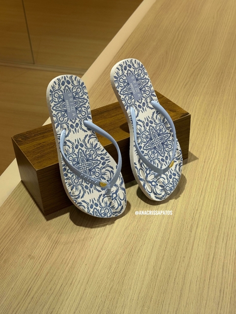 Brizza Arezzo Chinelo Branco Azul