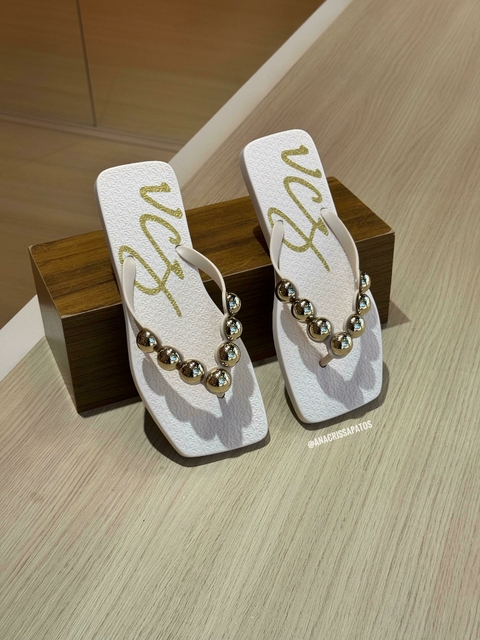 Vicenza Chinelo Branco Off Esferas