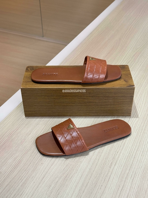 Schutz Flat Slide Marrom Couro Triangle Rasteira