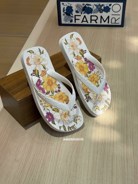 Farm Chinelo Emborrachado Estampado