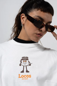 Remera oversized Locos Chimi - Crudo en internet