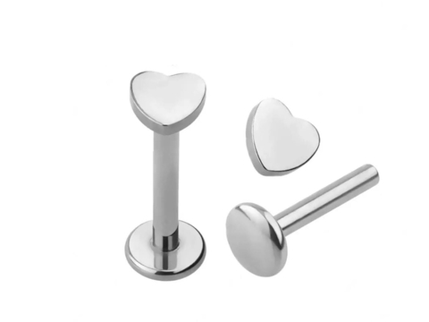 Labret coração titânio 8mm rosca interna