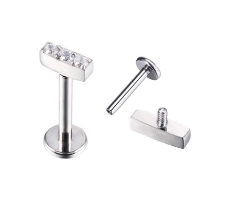 Labret barra titânio com pedras zircônia. 8mm