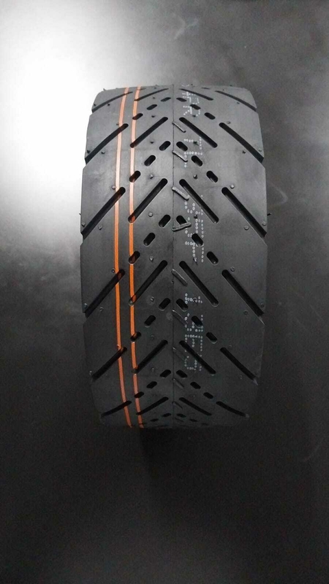 CST 90-65-6.5, tubeless - Cubierta Street- BURN E MAX