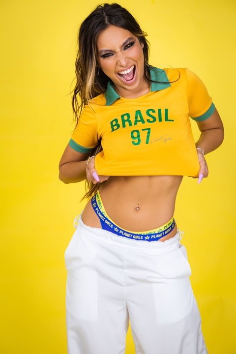 Cropped copa planet girls