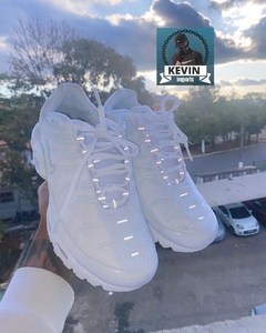 Nike TN PLUS branco na internet