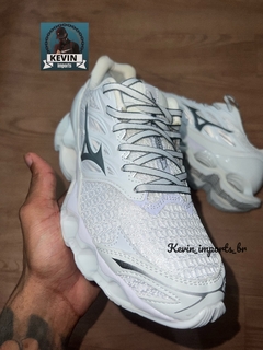 Mizuno Prophecy 11s White na internet