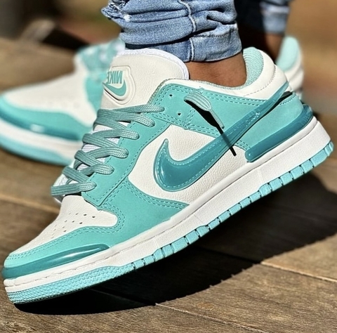 Nike dunk low twist
