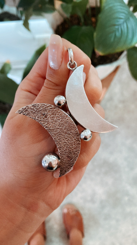 DIJE DOBLE LUNA MACIZA