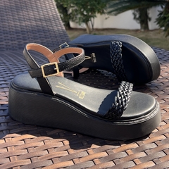 Sandália Trança Preta na internet