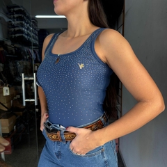 BODY REGATA MAVOLLE PROTEÇÃO UV AZUL PETROLEO STRASS - SELARIA GUIMARÃES