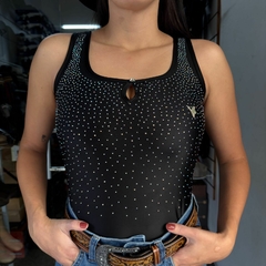 Imagem do BODY REGATA MAVOLLE SUVI STRASS PRETO COM STRASS FURTA-COR