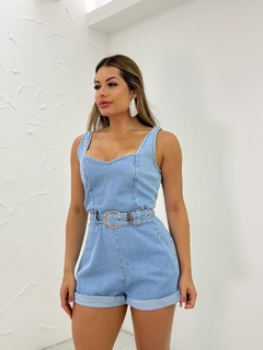 Macaquinho Isis Jeans na internet