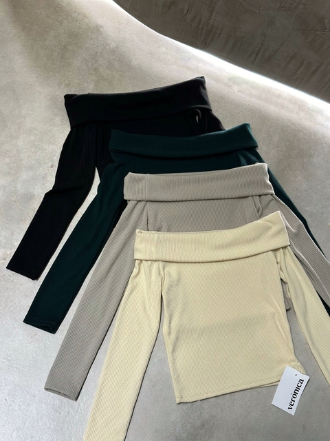 Sweater Montana off shoulder
