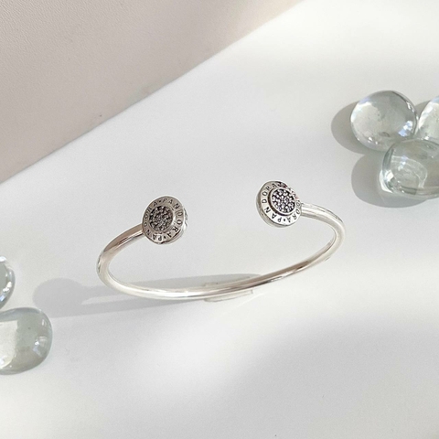 BRACELETE ABERTO REDONDO PONTAS CRAVEJADAS PRATA