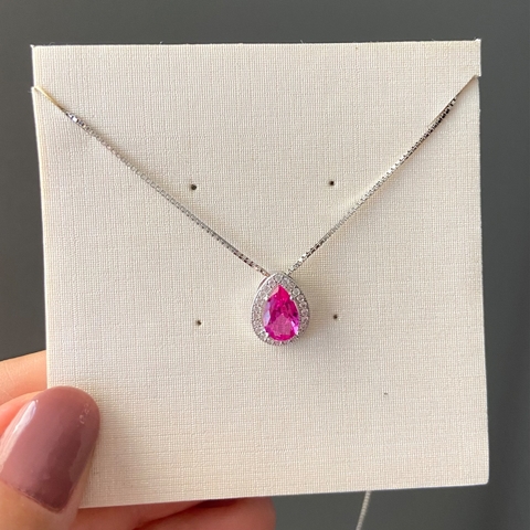 COLAR PRATA 925 GOTA/ 1 FILEIRA CRAVEJADA/ SAFIRA PINK