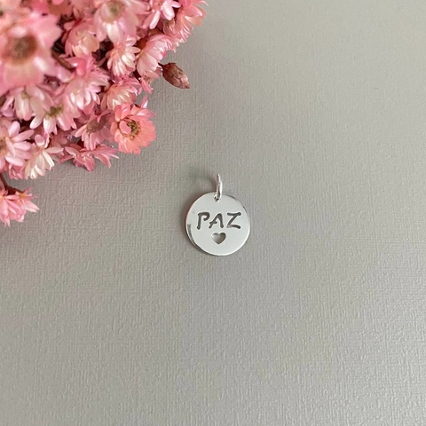 PINGENTE MEDALHA PALAVRA PAZ PRATA