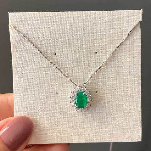 COLAR PRATA 925 OVAL/ 1 FILEIRA CRAVEJADA/ ESMERALDA FUSION