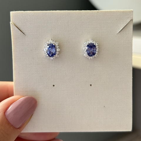 BRINCO PRATA 925 OVAL CRAVAÇÃO PRINCESA EM VOLTA/ TANZANITA