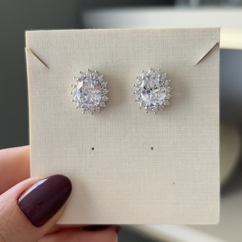 BRINCO PRATA 925 PEDRA OVAL GRANDE C/ BORDA CRAVEJADA/ CRISTAL