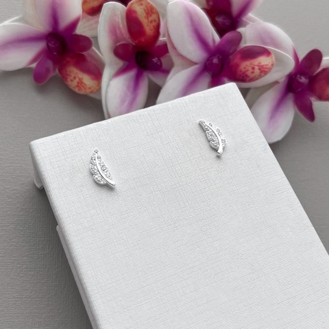 BRINCO RAMO DE FOLHA CRAV 4,5MMX1,1CM PRATA 925