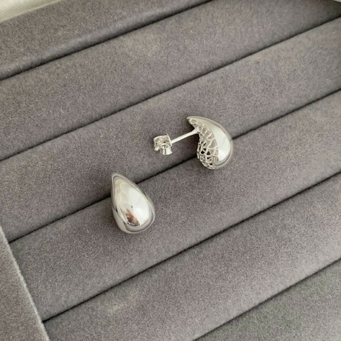 Brinco Gota Abaulado Prata 925