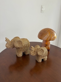 Elefante decorativo dourado M na internet