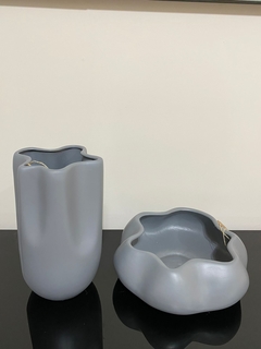 Vaso ikebana alto na internet