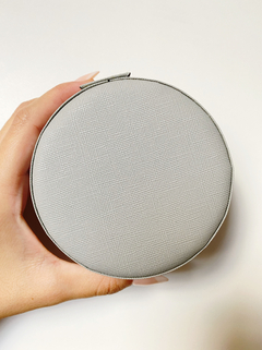Estuche gris circular - comprar online