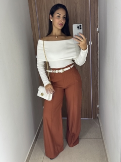 Calça Mariá terracota na internet