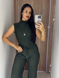 Conjunto Jullie verde na internet