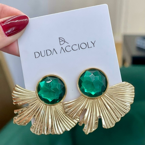 Brinco dourado verde esmeralda