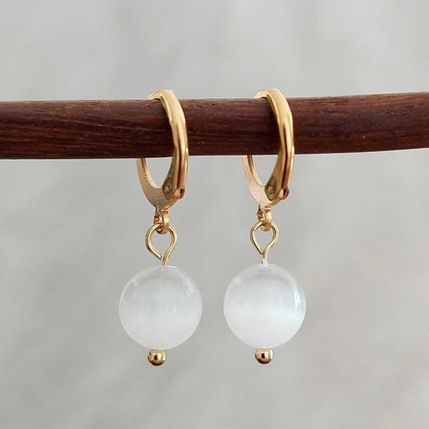 Brinco Selenita Esfera - Dourado