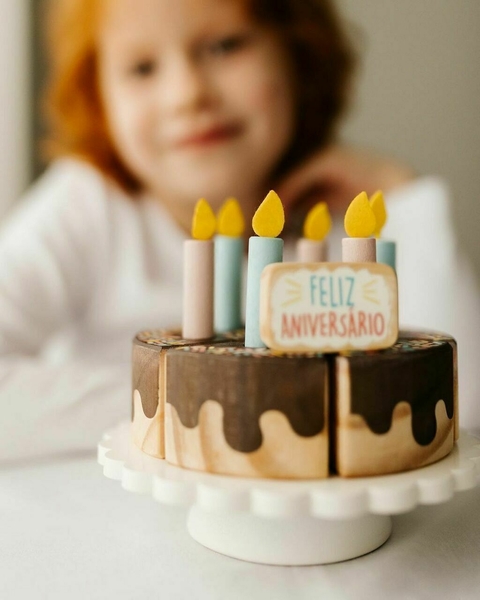 Bolo de Aniversário Fatiado (Coleção Comidinha)