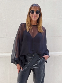 Blusa Amsterdam en internet